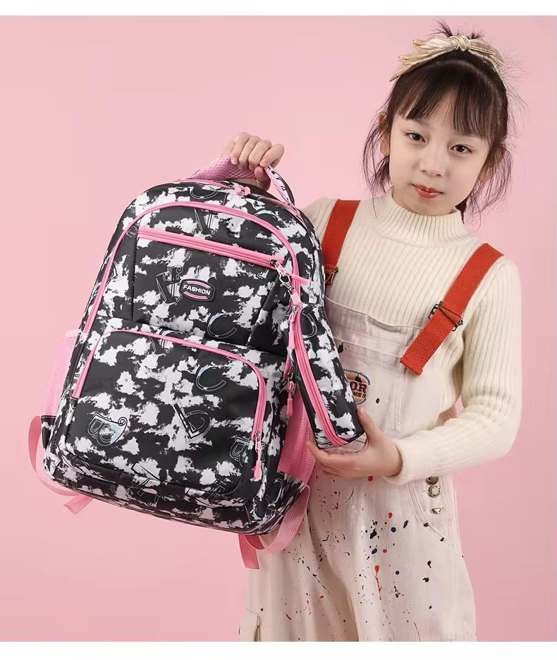 Large capacity Graffiti print Oxford Back Pack  for Adults and teens Back pack With Pen case  28-36 liter 18 inch