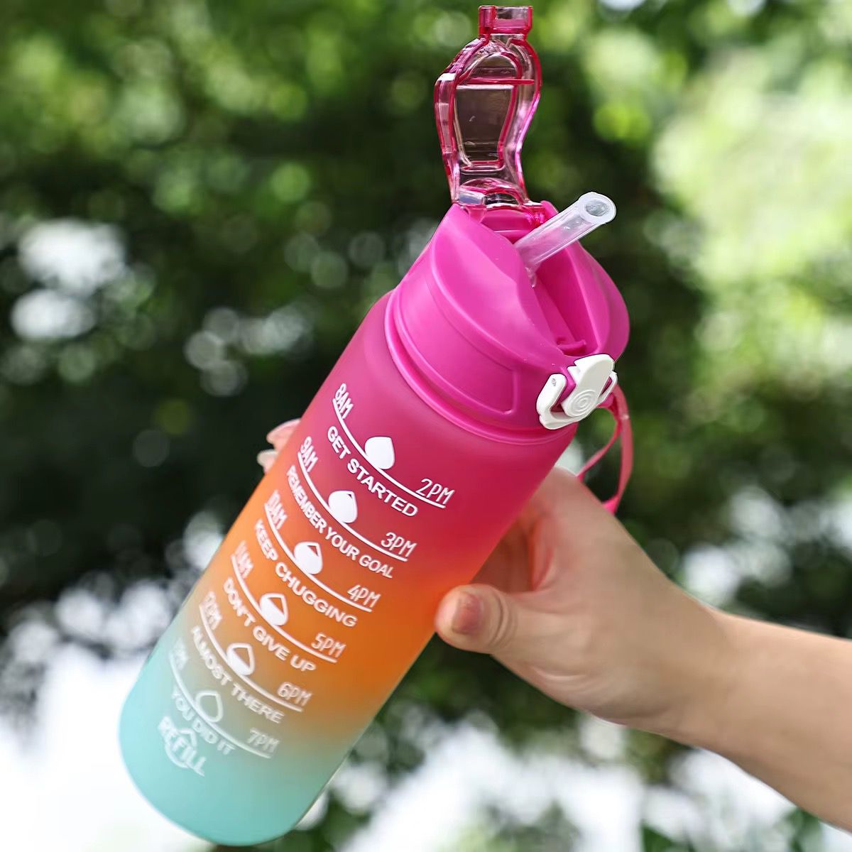 Water bottle Active life style  portable plastic cup 750ml Bouncing straw bottle Motivational GYM sports Travels